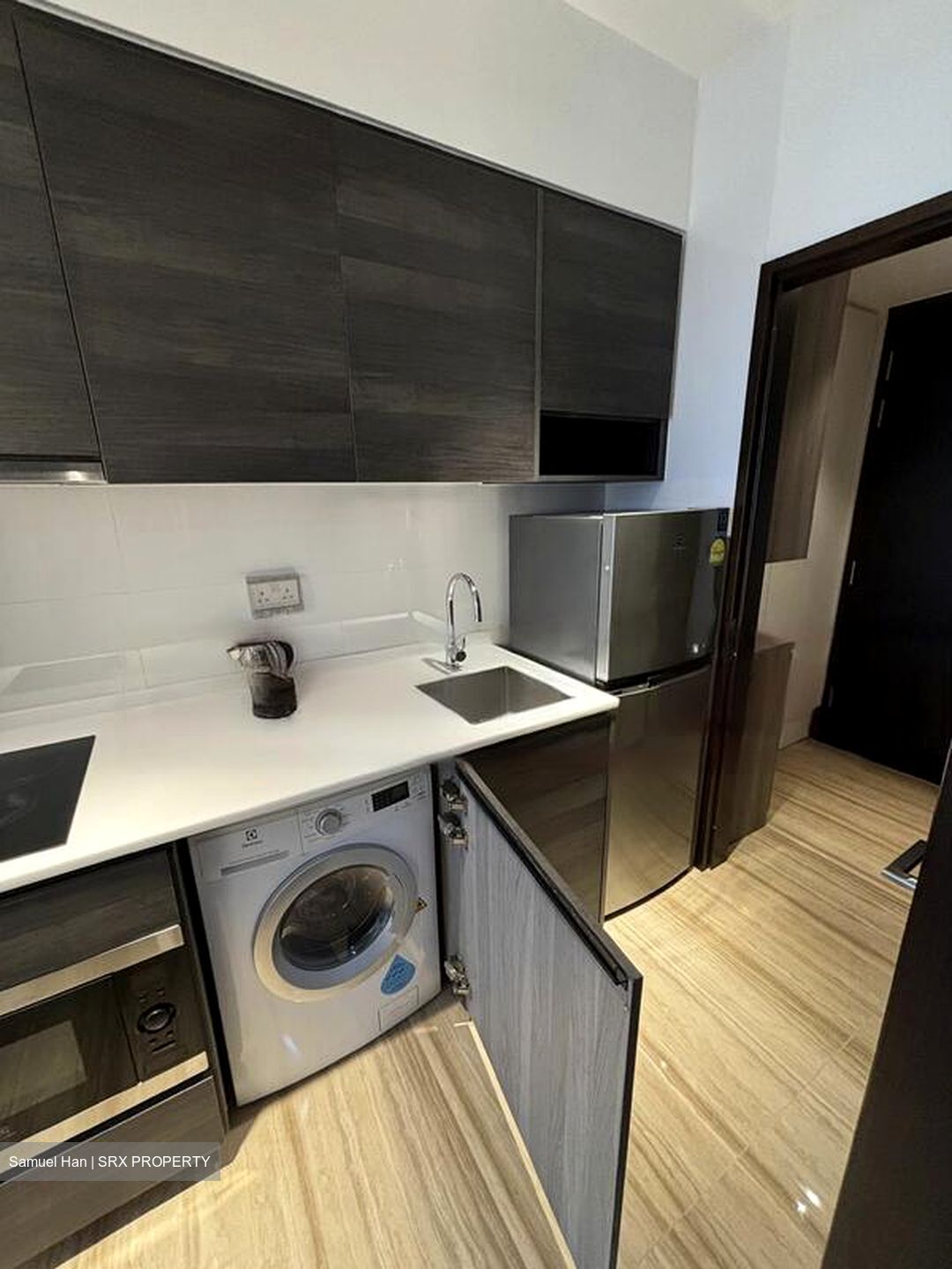 Sims Urban Oasis (D14), Condominium #548899301